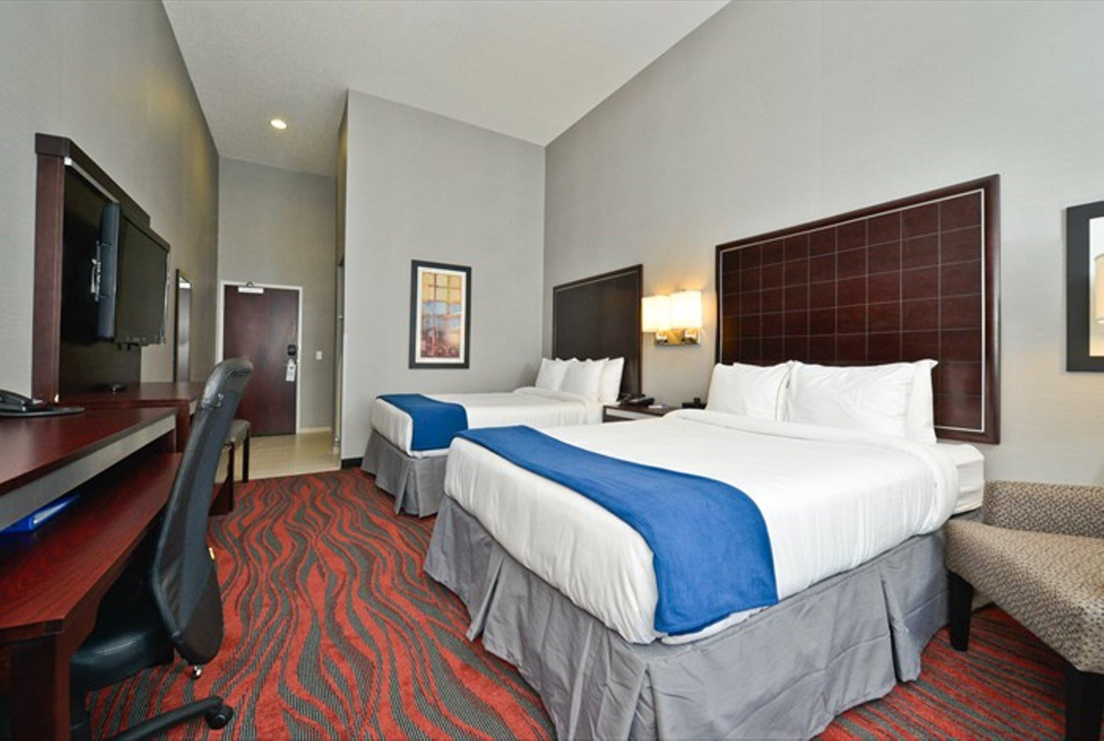 Holiday Inn Express & Suites Utica By Ihg Phòng bức ảnh