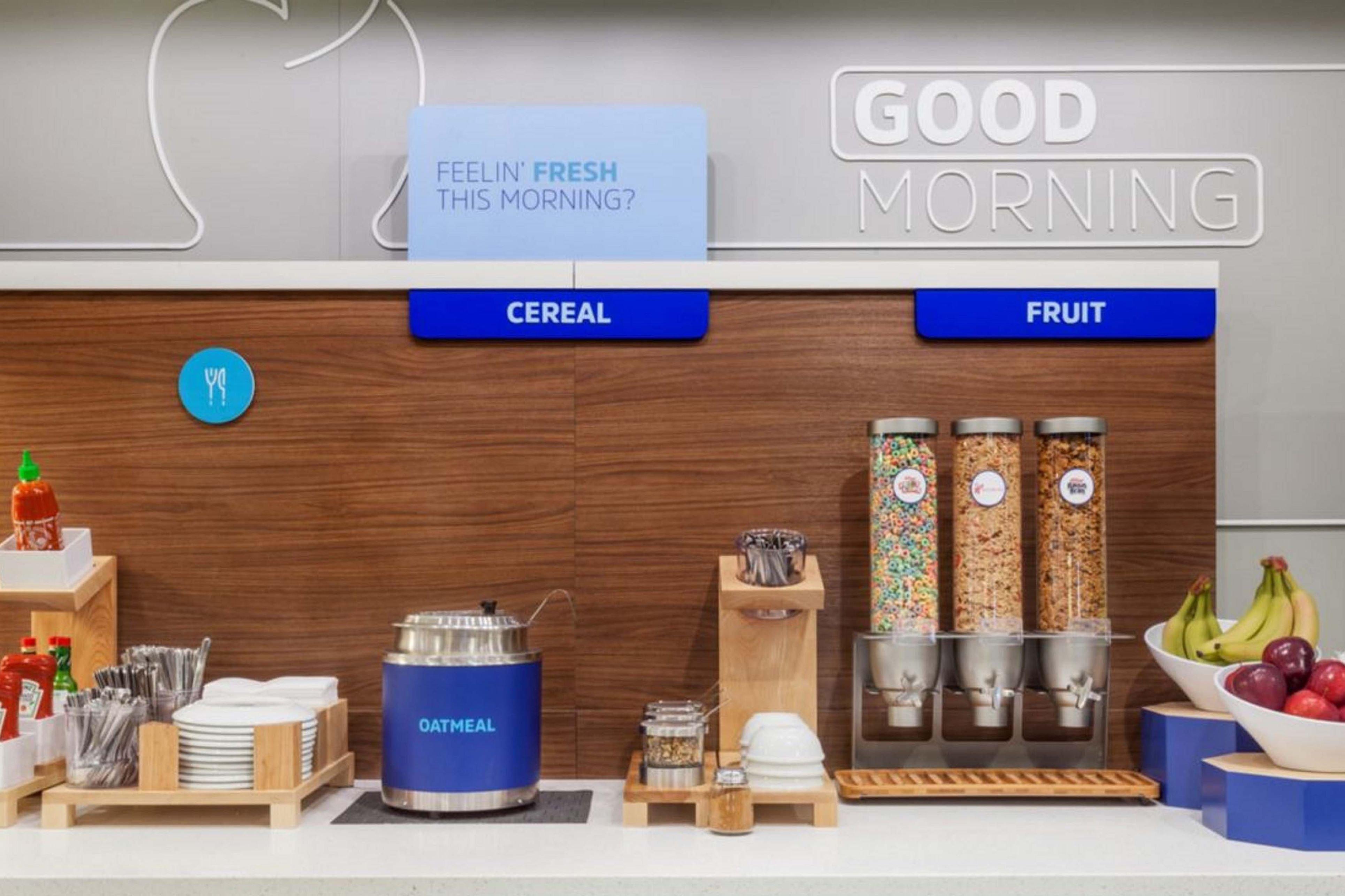 Holiday Inn Express & Suites Utica By Ihg Ngoại thất bức ảnh