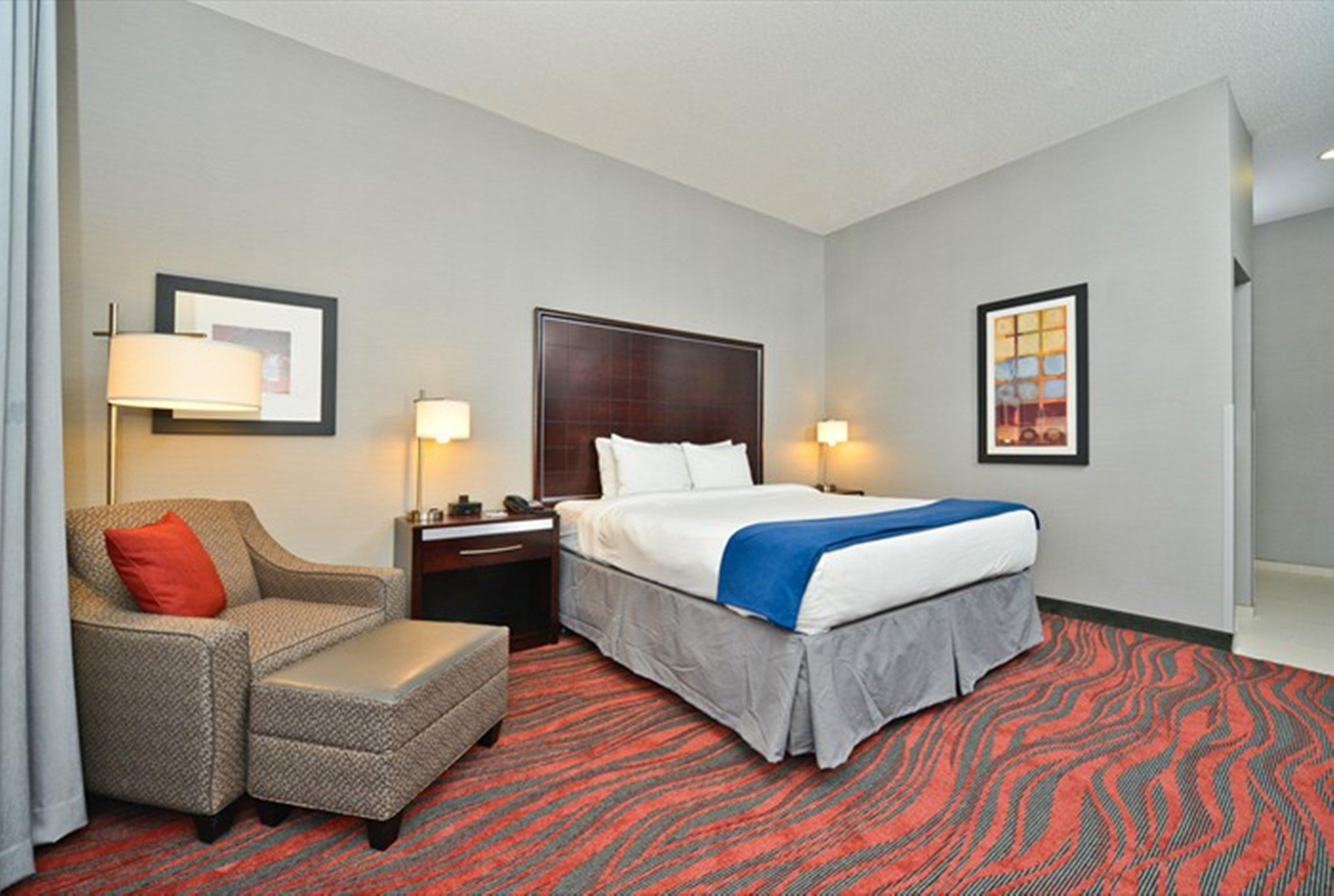 Holiday Inn Express & Suites Utica By Ihg Ngoại thất bức ảnh